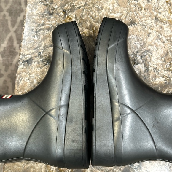Hunter Play Short Nebula Black Rubber Rain Boots - Picture 15 of 16